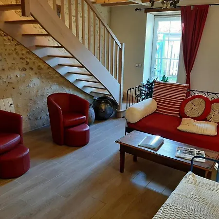 Charentais Avec Cour Privative, Baby-equipement, Teletravail, Velos, Bbq, Animaux Acceptes - Fr-1-653-170 Ferienhaus