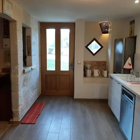 Casa de Férias Charentais Avec Cour Privative, Baby-equipement, Teletravail, Velos, Bbq, Animaux Acceptes - Fr-1-653-170 Chalais (Charente)