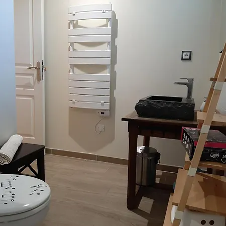 펜션 Charentais Avec Cour Privative, Baby-equipement, Teletravail, Velos, Bbq, Animaux Acceptes - Fr-1-653-170 Chalais (Charente)